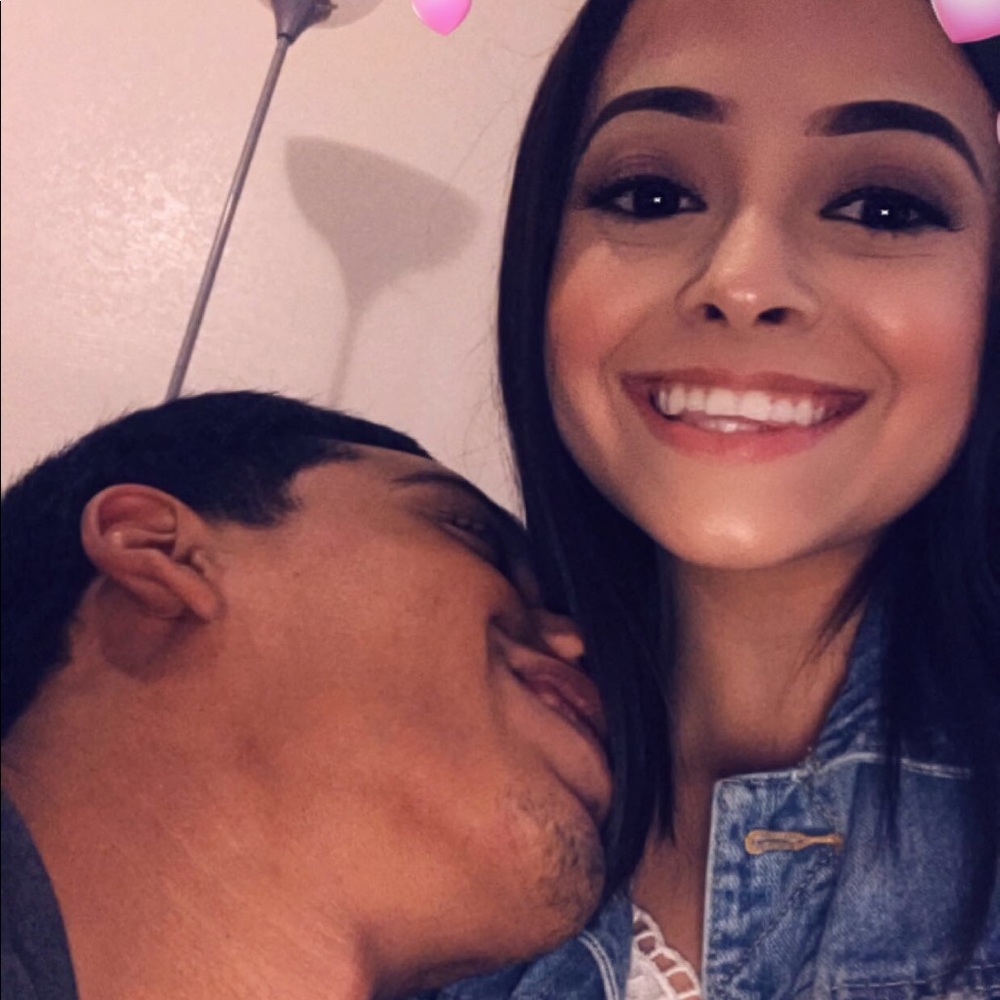 Meet your Posher, Alicia